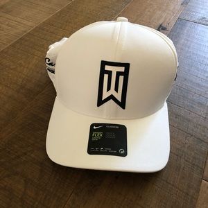 Tiger Woods Swoosh Flex Hat White S/M